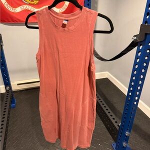 Old Navy Sleeveless Coral Muscle Tee